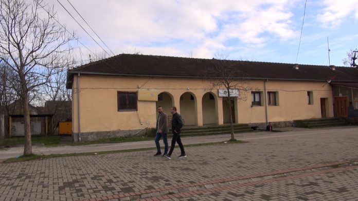 Mladi
