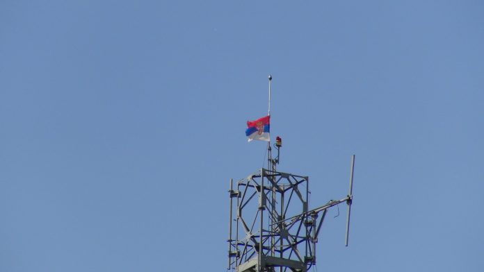 Zastava Srbije (Foto: Radio Goraždevac, arhiva) Zastava Srbije (Foto: Radio Goraždevac, arhiva)