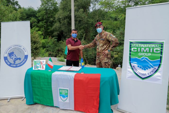 Missione KFOR-RCW DONAZIONE CIMIC POMPA IDRICA AL VILLAGGIO DI VELIKA OCHA 1