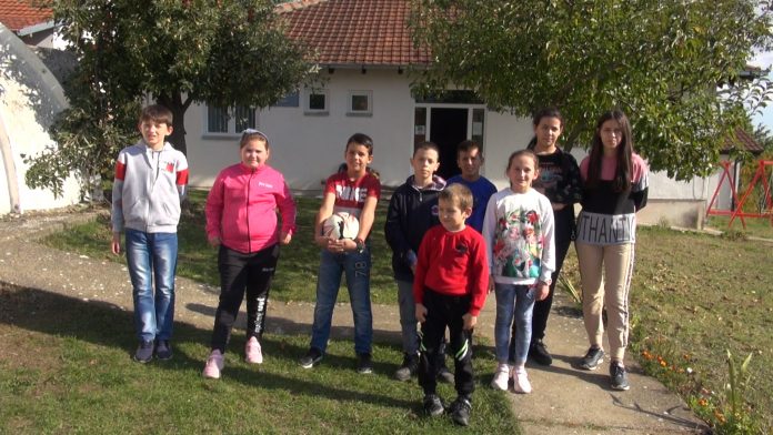 Deca Metohije - Crkolez (Foto: Radio Goraždevac)
