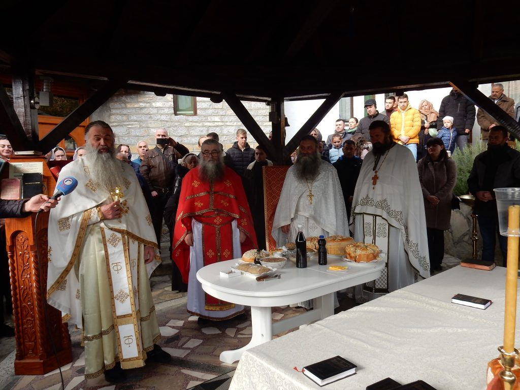 U Zočištu proslavljena manastirska slava 2 DSCN0175