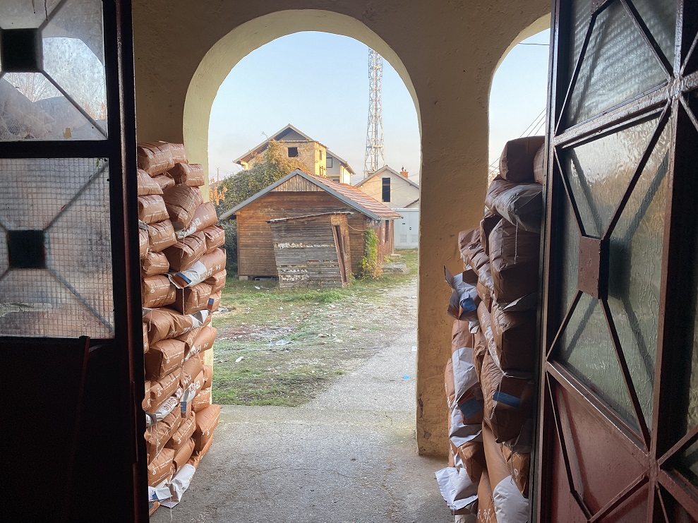 Goraždevac: Pretvaranje Doma kulture u magacin, pritisak na jedinu srpsku redakciju u Metohiji 2 IMG 3788