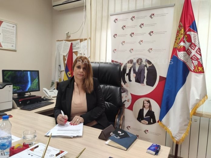 Direktorka Pokrajinske službe za zapošljavanje za KiM, Verica Ćeranić (Foto: Radio Kontakt Plus)
