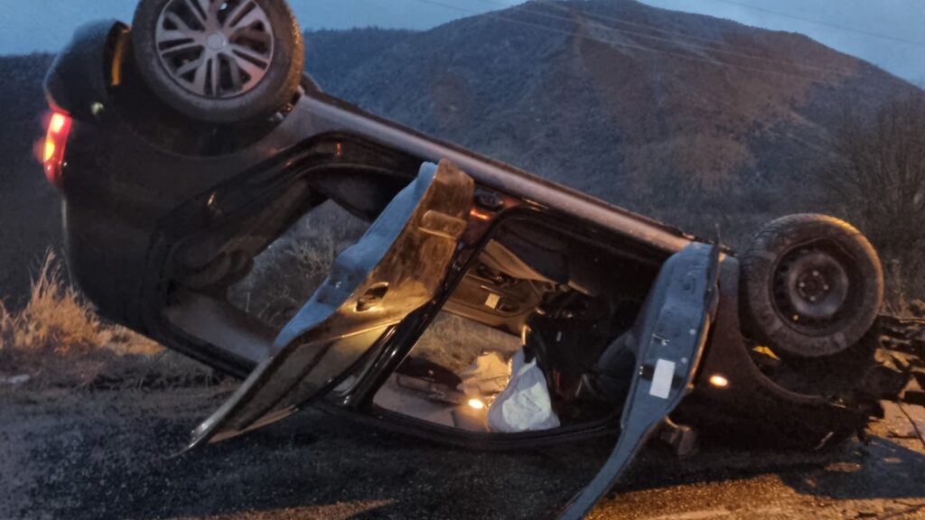 Saobraćajna nezgoda kod Srbovca – prevrnuo se automobil, vozač prebačen u KBC Kosovska Mitrovica 2 viber image 2021 12 29 16 42 18 399 1024x576 2