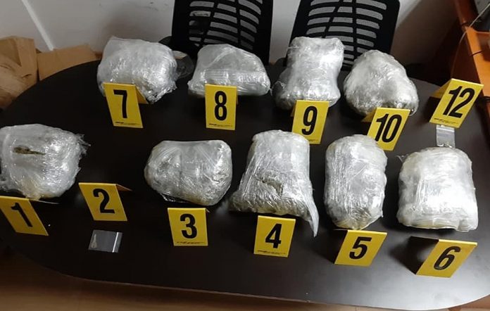Zaplenjena droga (Foto: Kosovska policija)