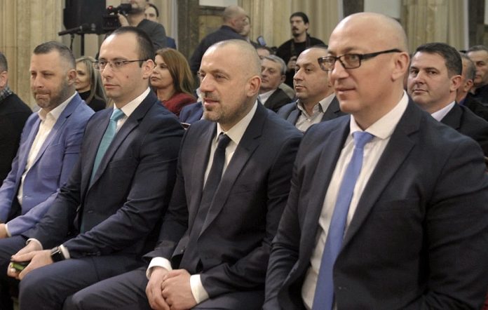 Radoičić sa kolegama iz Srpske liste (Foto: RSE)