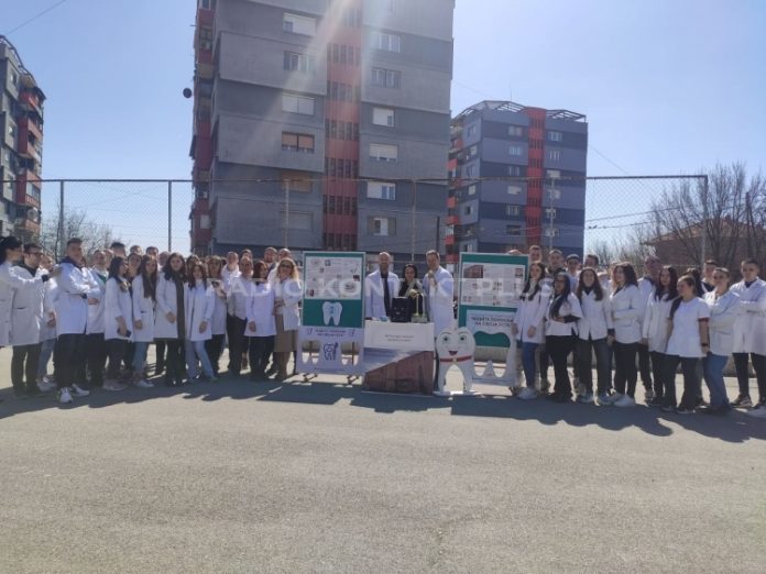 Đaci medicinske škole (Foto: Radio Kontakt Plus)