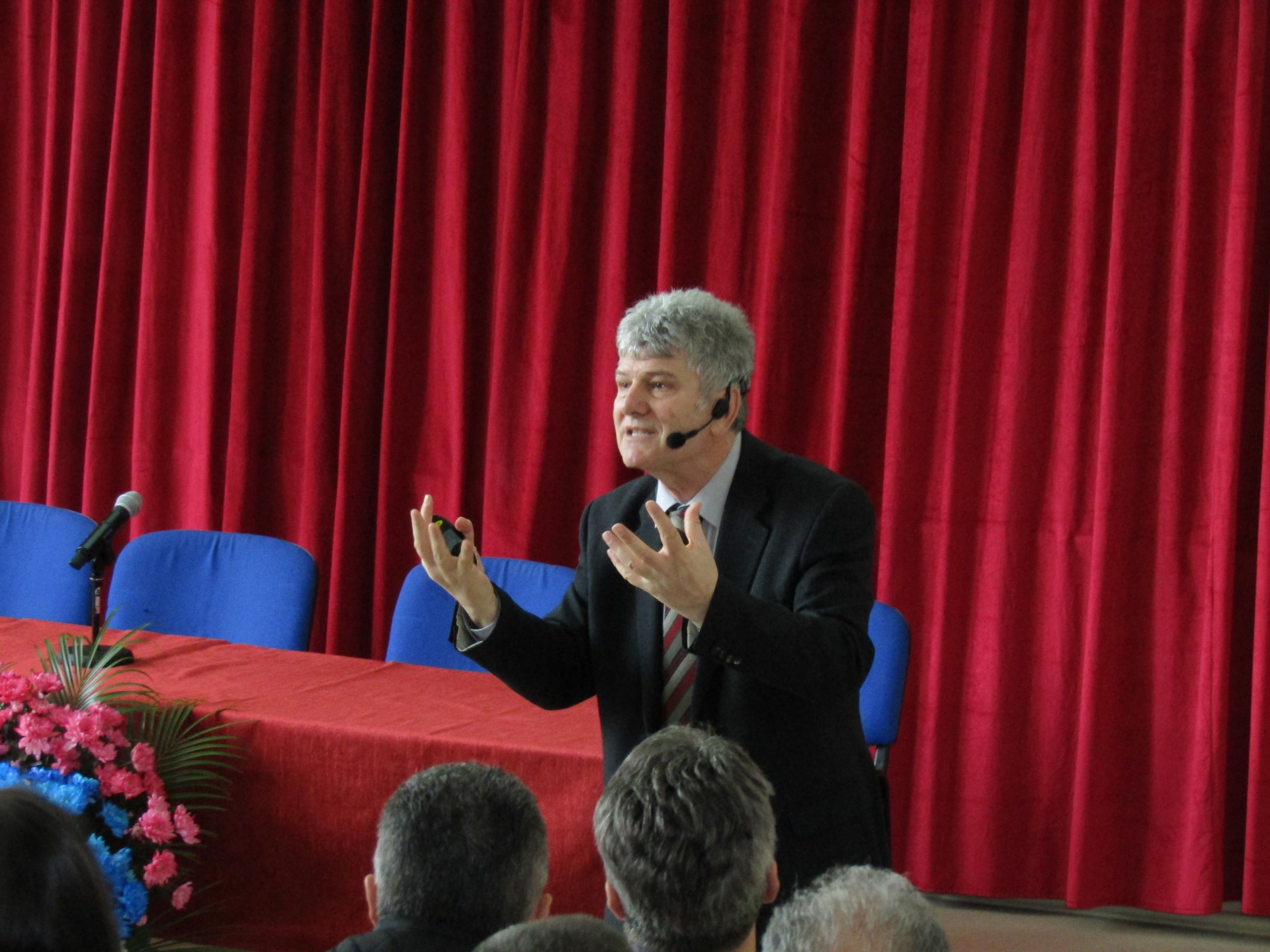 „Država se brani na mnogo načina, a pre svega - znanjem, zvanjem i lepim vaspitanjem“ 2 IMG 2643