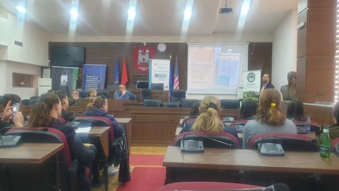Sastanak Opštine Peć sa pčelarima