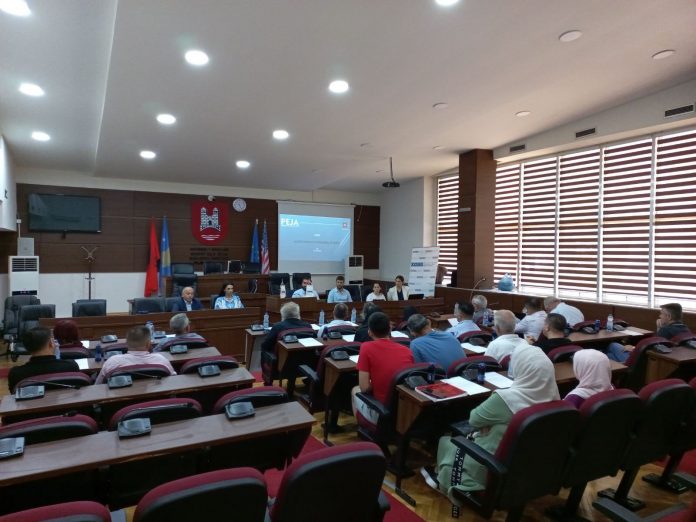 Konsultativni sastanak gradonačeklnika Peći i predstavnika verskih zajednica