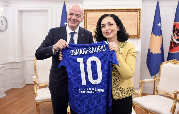 1664538245399_ani_infantino_i_vjosa_osmani___foto_predsednitvo_kosova__