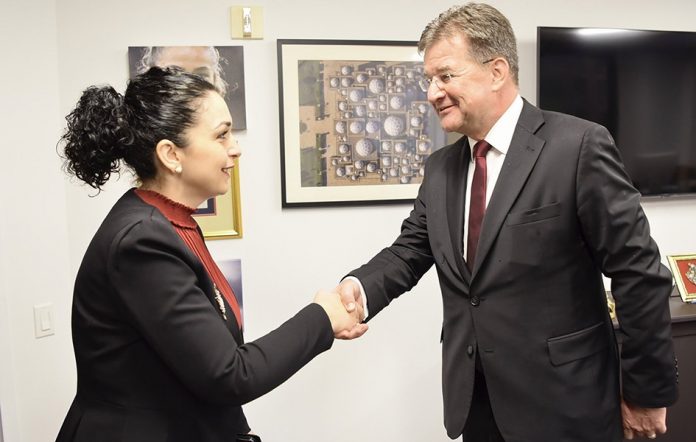 Vjosa Osmani i Miroslav Lajčak (Foto: Tviter, Lajčak)