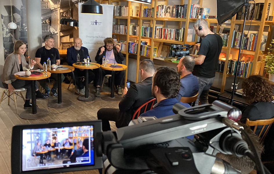 ’’Kad ti neko da besu u ovom gradu, beži od njega’’ 1 16669750730762 detalj sa debate o kulturi u pritini foto kim