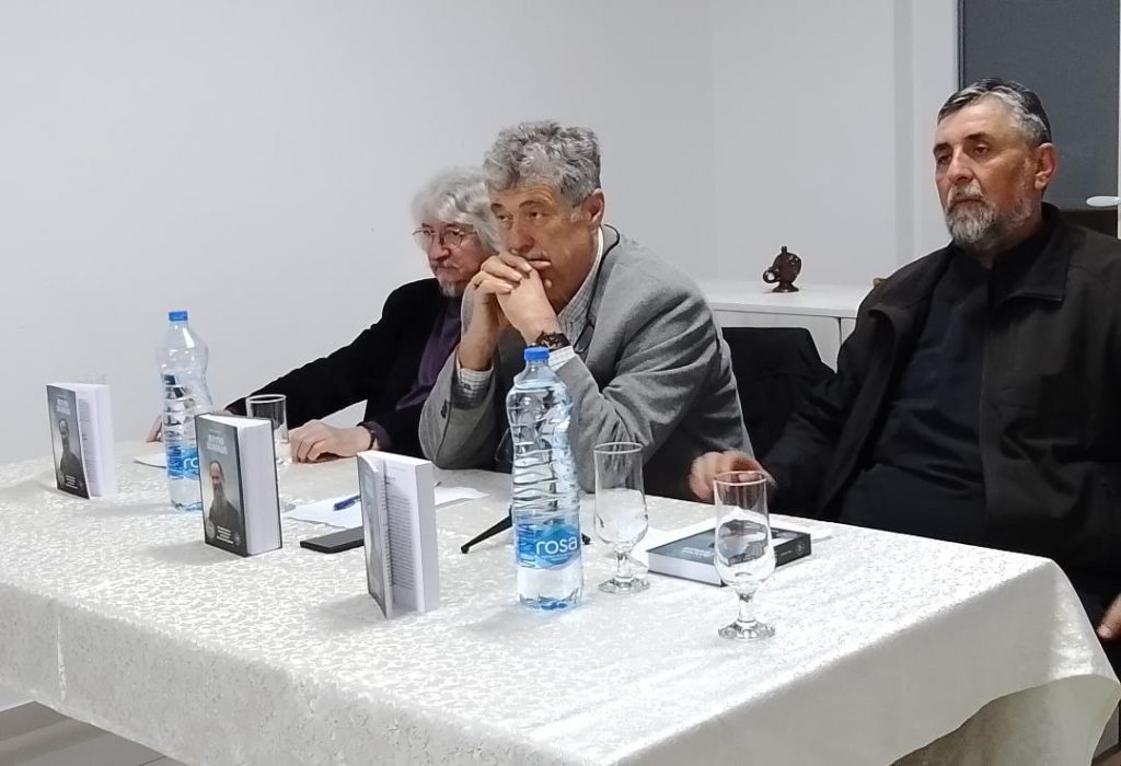 “Morački jasnovidac” Perice Đakovića u Kosovskoj Mitrovici: Mitropolit Amfilohije – jasnovidac, tajnovidac, Bogovidac 1 1 1024x700 1