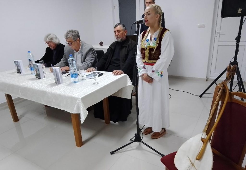 “Morački jasnovidac” Perice Đakovića u Kosovskoj Mitrovici: Mitropolit Amfilohije – jasnovidac, tajnovidac, Bogovidac 2 3 1024x707 1