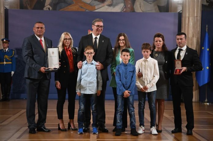 (Foto: buducnostsrbijeav/Instagram)