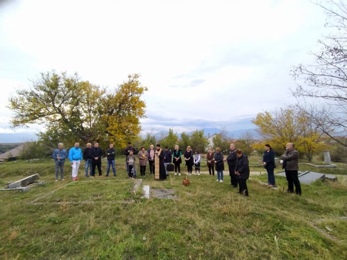 Mitrovdanske zadušnice u Orahovcu (Foto: Radio Goraždevac)