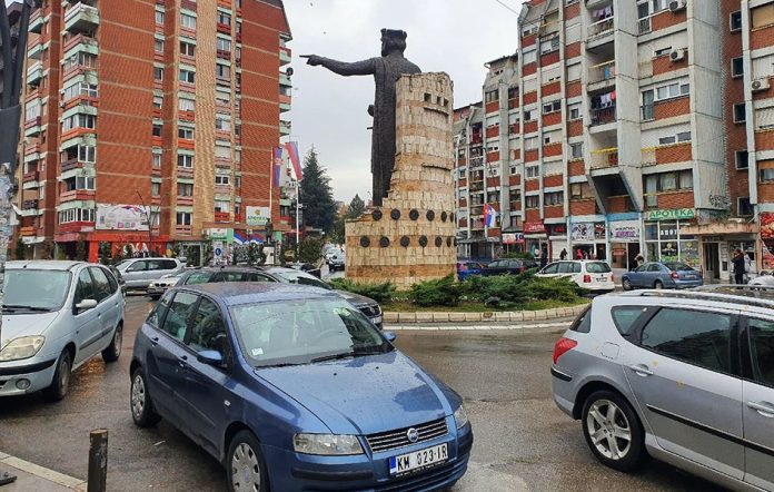 Svakodnevni život u severnom delu Kosovske Mitrovice (Foto;: FoNet/Dejan Jeremić)