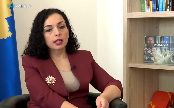 (Foto: Vjosa Osmani Fejsbuk Printscreen TRT World)
