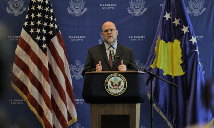 američki ambasador Džefri Hovenijer