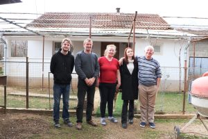 Majka iz Metohije: Kad se deca njive i kad se kuća pravi, i Bog pomaže 4 KoSSEv