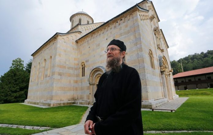 Otac Sava Janjić (Foto: Stringer/AFP/Profimedia)