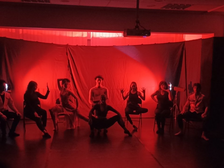 Kosovska Mitrovica - obeležen Svetski dan igre: Ples je sloboda 1 foto vest 1682452533