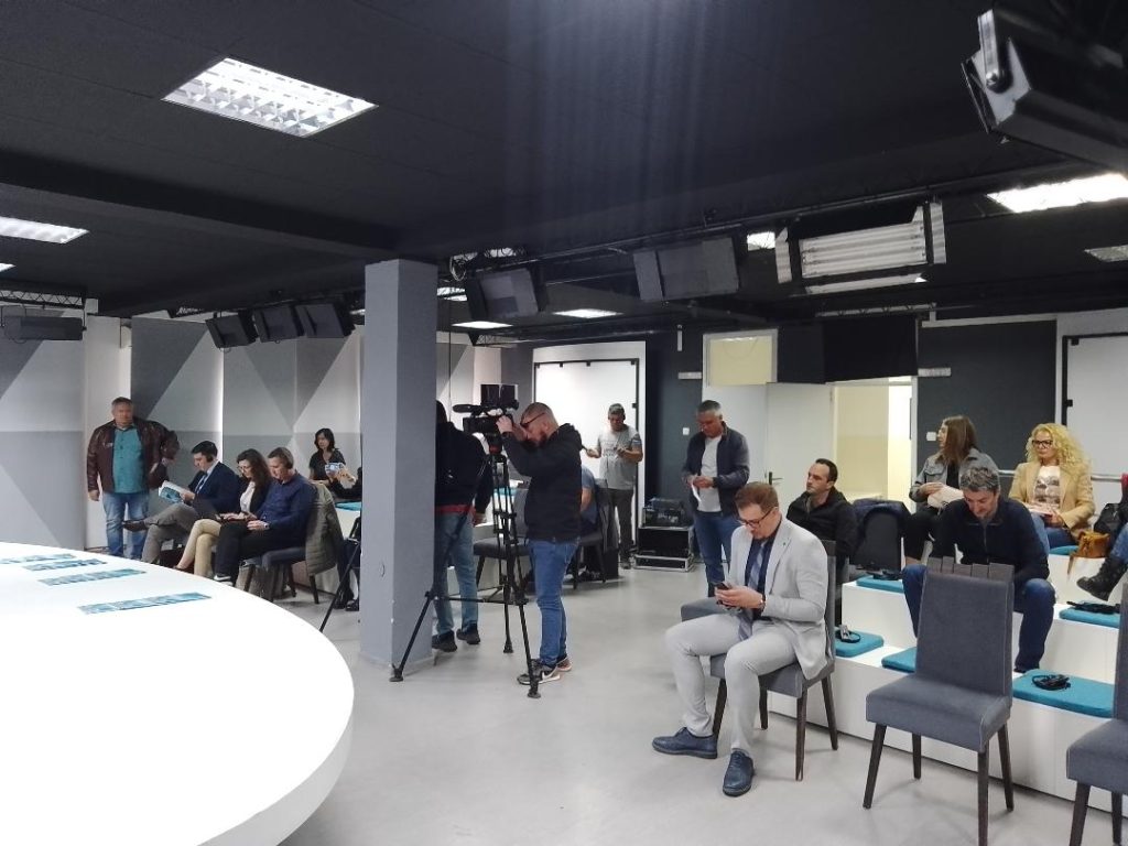 Cvijetin Milivojević: Zapad ne posreduje, on komanduje pregovorima, moramo biti strpljivi, rešenje je pravi kompromis 1 thumbnail 2 1 1024x768 1