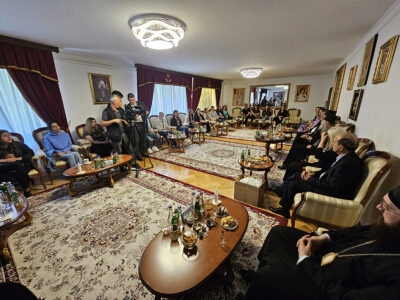 Patrijarh Porfirije sa svojim stipendistima u Pećkoj Patrijaršiji 2 12