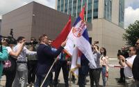 Priština: Policija nije dozvolila Arsenijeviću i Sadikuu da postave zastave svih zajednica u dvorištu Vlade 1 Foto Kim 1