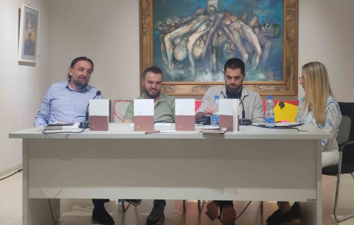 Sa promocije zbirke pesama 'Suteren'' (Foto: Kim)
