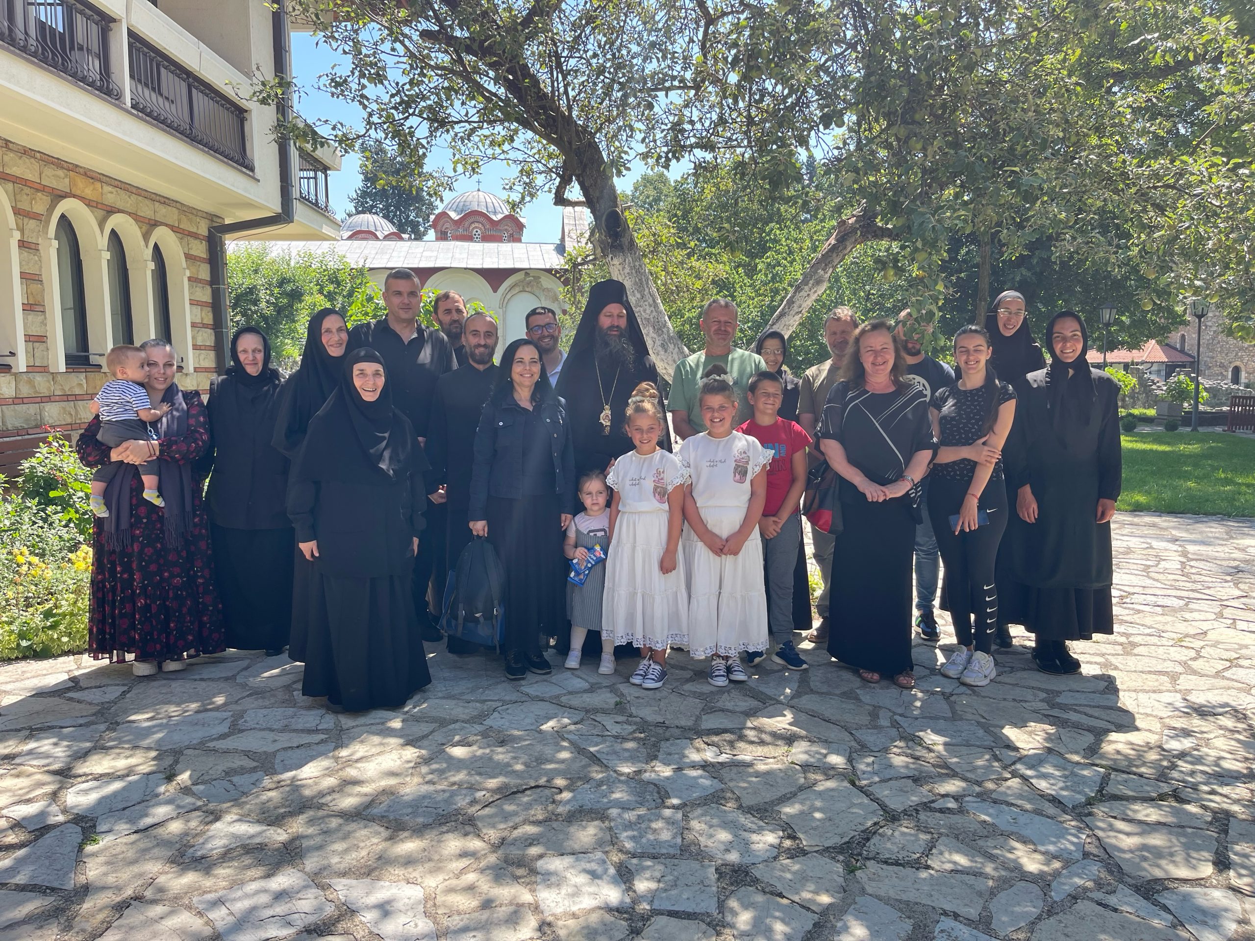 Vladika Ilarion iz Pećke Patrijaršije: Sestre koje ovde služe, gromoglasno svedoče da vrata adova ovo mesto neće nadvladati 2 image1 scaled