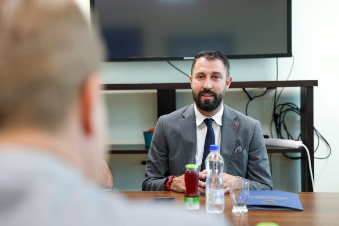 Foto: facebook.com/elbertkrasniqimapl