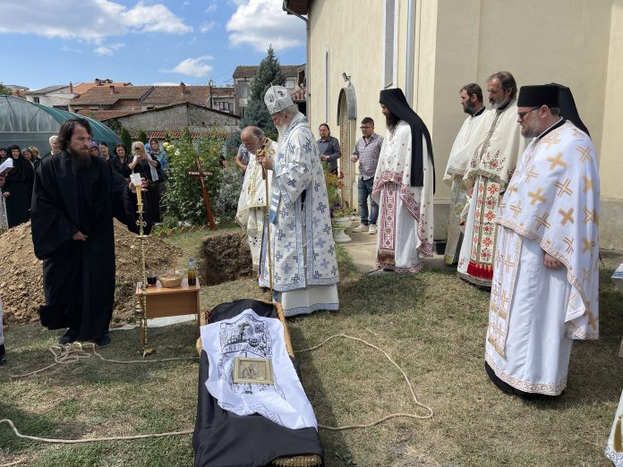 Sahrana mati Teoktiste u Đakovici (Foto: Radio Goraždevac)