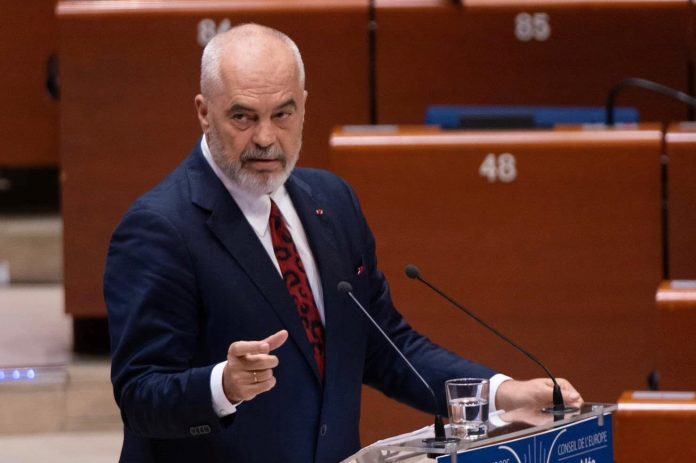 (Foto: Edi Rama/Fejsbuk)