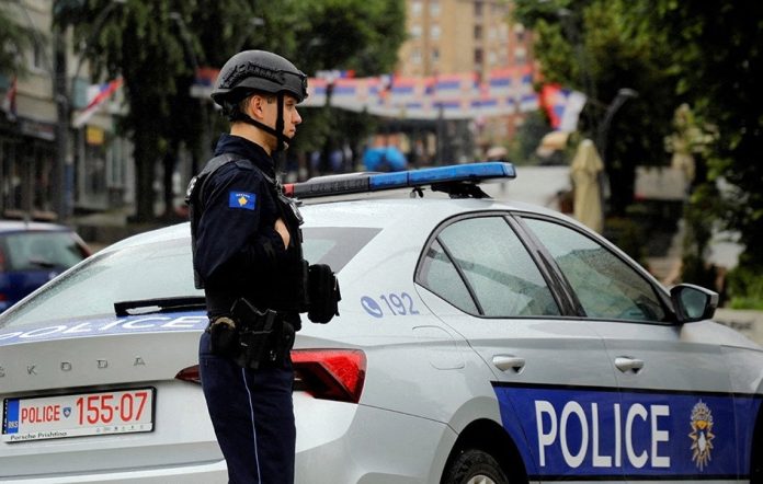Kosovska policija (Foto Ognen Teofilovski/Rojters) Kosovska policija (Foto Ognen Teofilovski/Rojters)