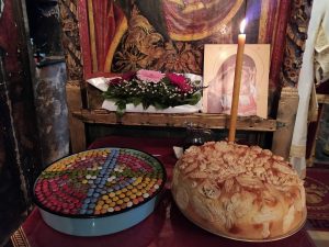 Obeležavanje Miholjdana u Velikoj Hoči: Tradicija, duhovnost i vinogradarska kultura (Foto) 2 Slavski kolac