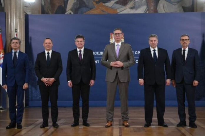 predsednistvo-petorka-vucic-768x511