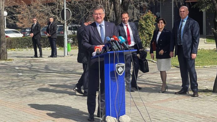 Specijalni izaslanik EU za dijalog Beograda i Prištine Miroslav Lajčak u Prištini (Foto: Kim)