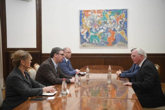 Aleksandar Vučić i Кristofer Hil (Foto: Instagram/buducnostsrbijeav)