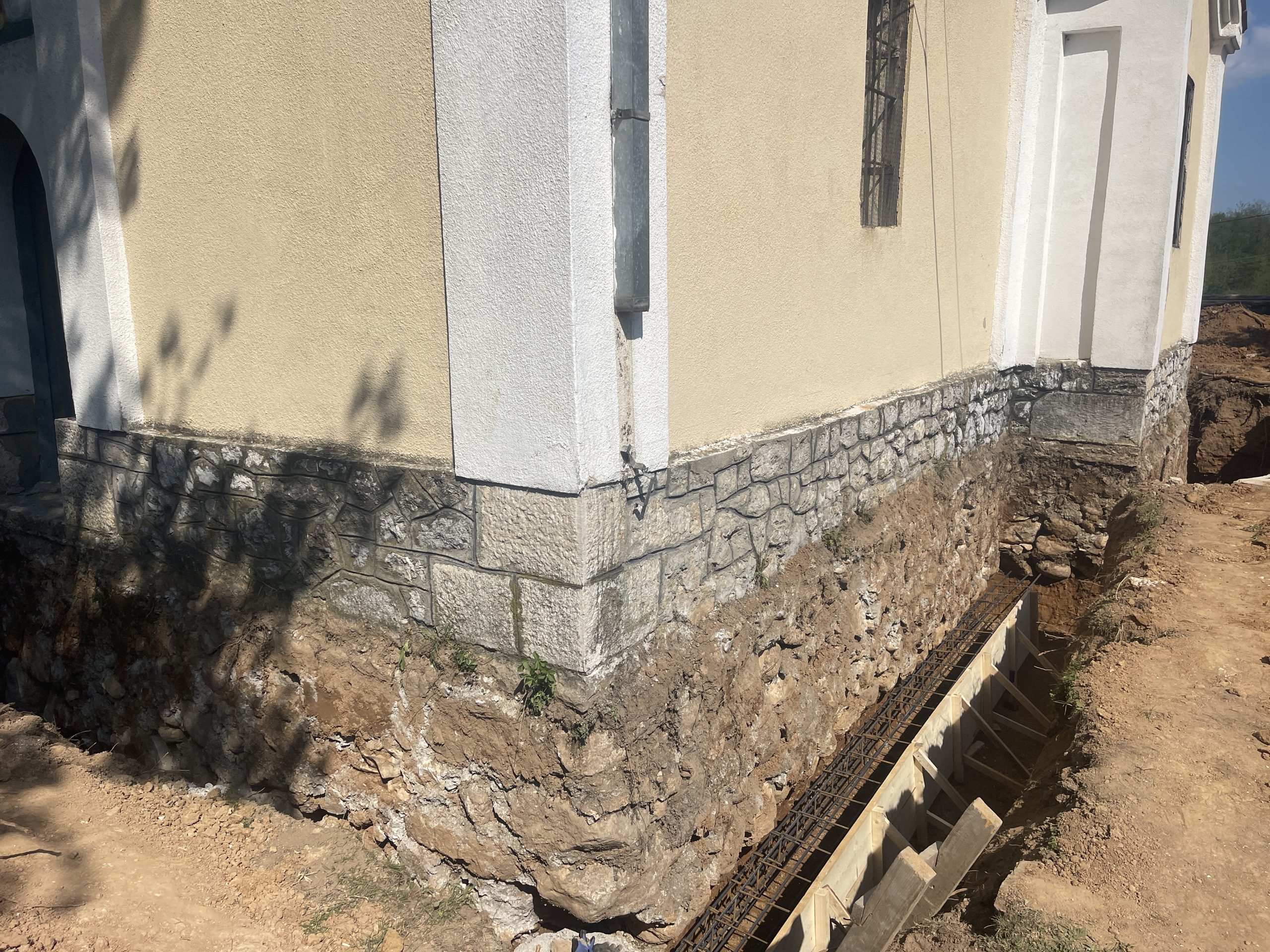 Počela obnova crkve Rođenja Presvete Bogorodice u Goraždevcu 2 IMG 8626 scaled