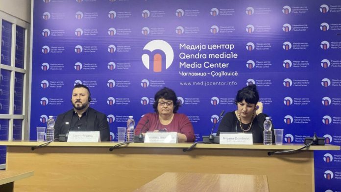 Učesnici debate u Medija centru u Čaglavici (Foto: Kim)
