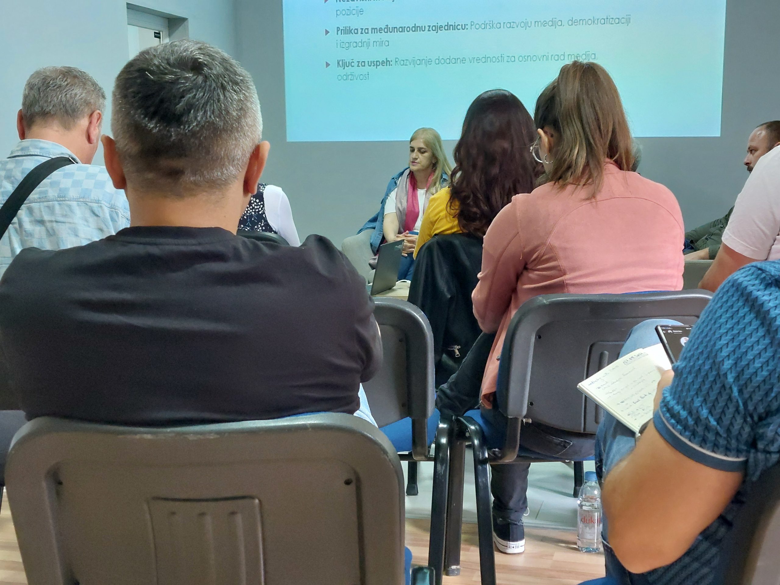 Saradnja lokalnih medija iz zajednica veoma bitna 2 Sa panel diskusije (Foto: Radio Goraždevac)
