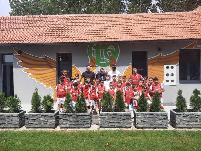 Foto: škola fudbala Božur Foto: škola fudbala Božur
