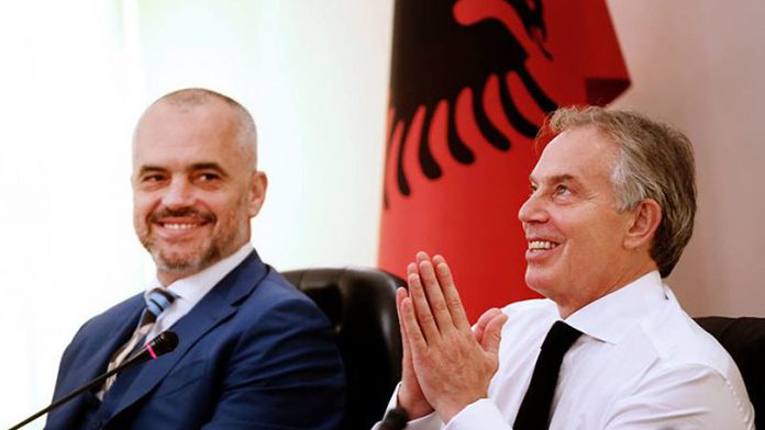 Albanski premijer Edi Rama i bivši britanski premijer Toni Bler danas na Kosovu (Foto: Gazeta Si)