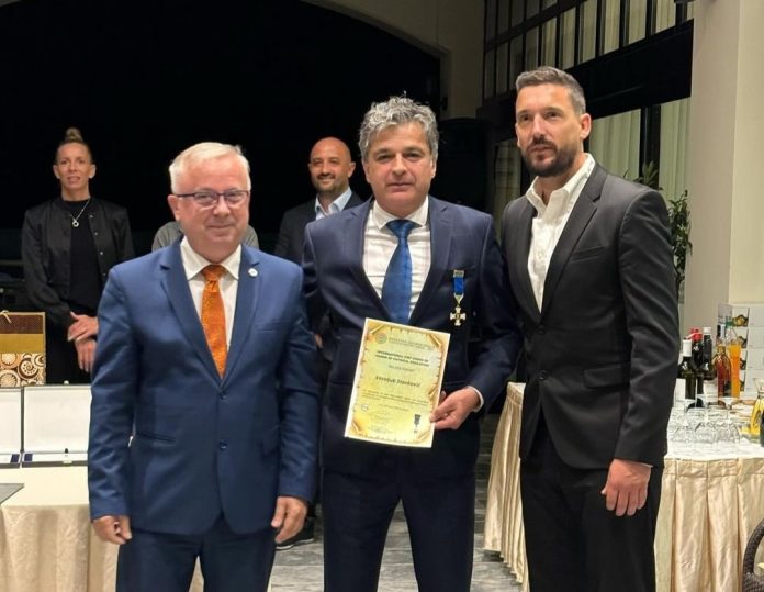 Foto: Univerzitet u Prištini sa privremenim sedištem u Kosovskoj Mitrovici Foto: Univerzitet u Prištini sa privremenim sedištem u Kosovskoj Mitrovici