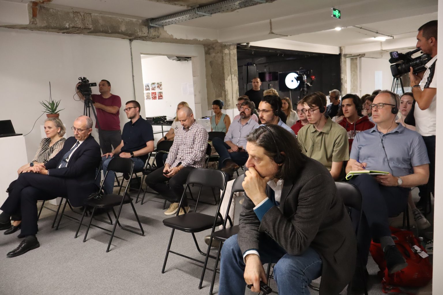 Promocija priručnika za učenje srpskog i albanskog jezika u Prištini: Mnogi nesporazumi su nastali zato što se nismo razumeli 1 Foto: NVO CASA