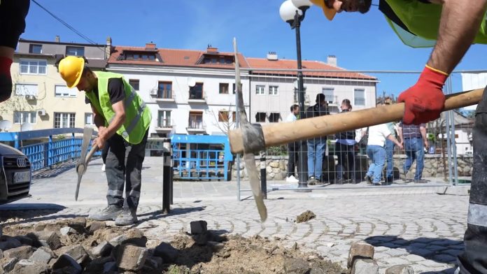 Novi-projekti-u-opstinama-Pec-i-Prizren-zastoj-na-zapocetim-u-manjinskim-sredinama