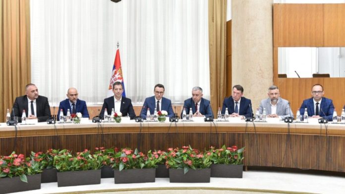 Detalj sa sastanka (Foto Kancelarija za KiM) Detalj sa sastanka (Foto Kancelarija za KiM)