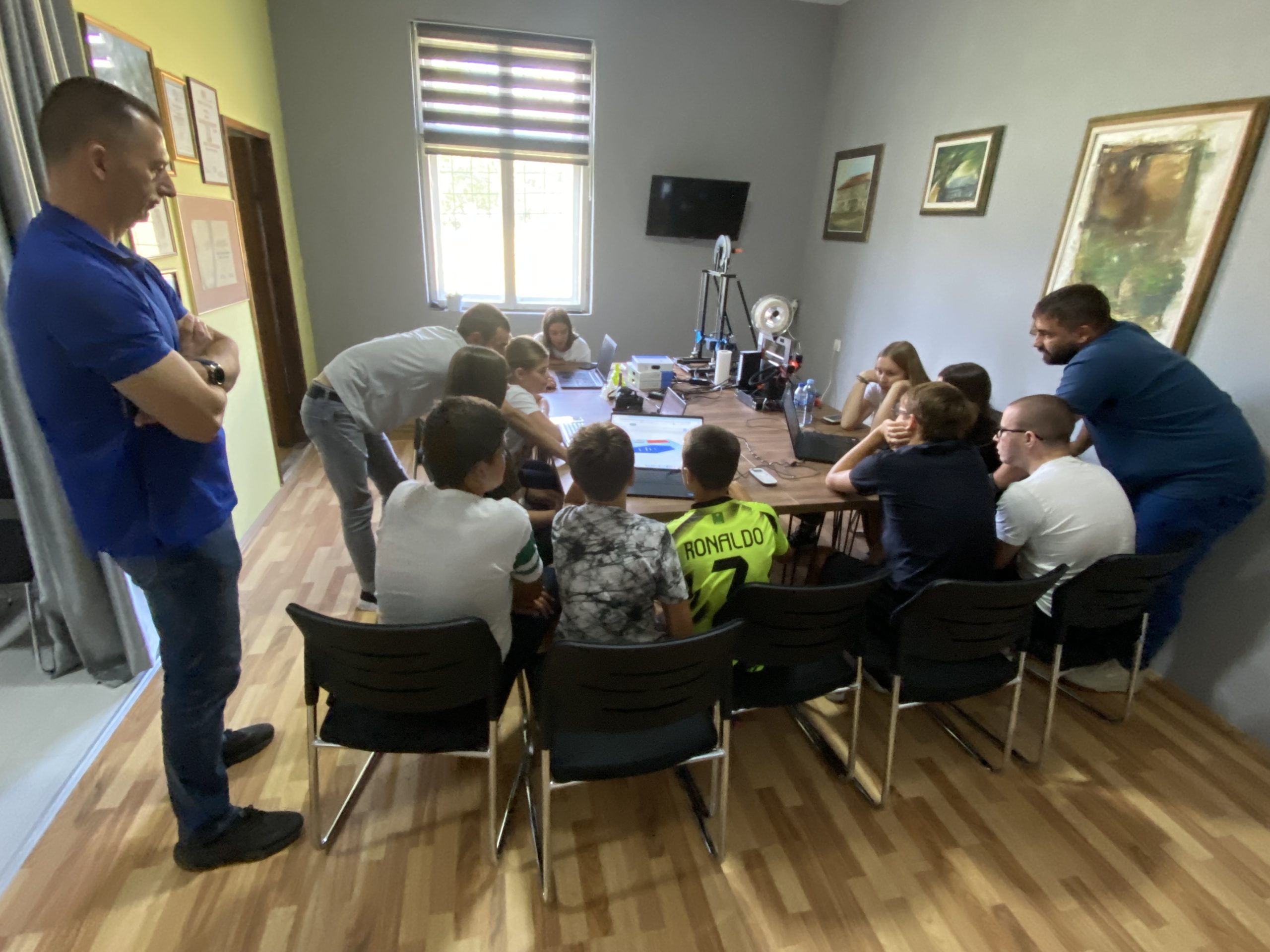 Prvi trening o inovacijama u Goraždevcu 1 Trening o inovacijama u Goraždevcu (Foto: Radio Goraždevac)